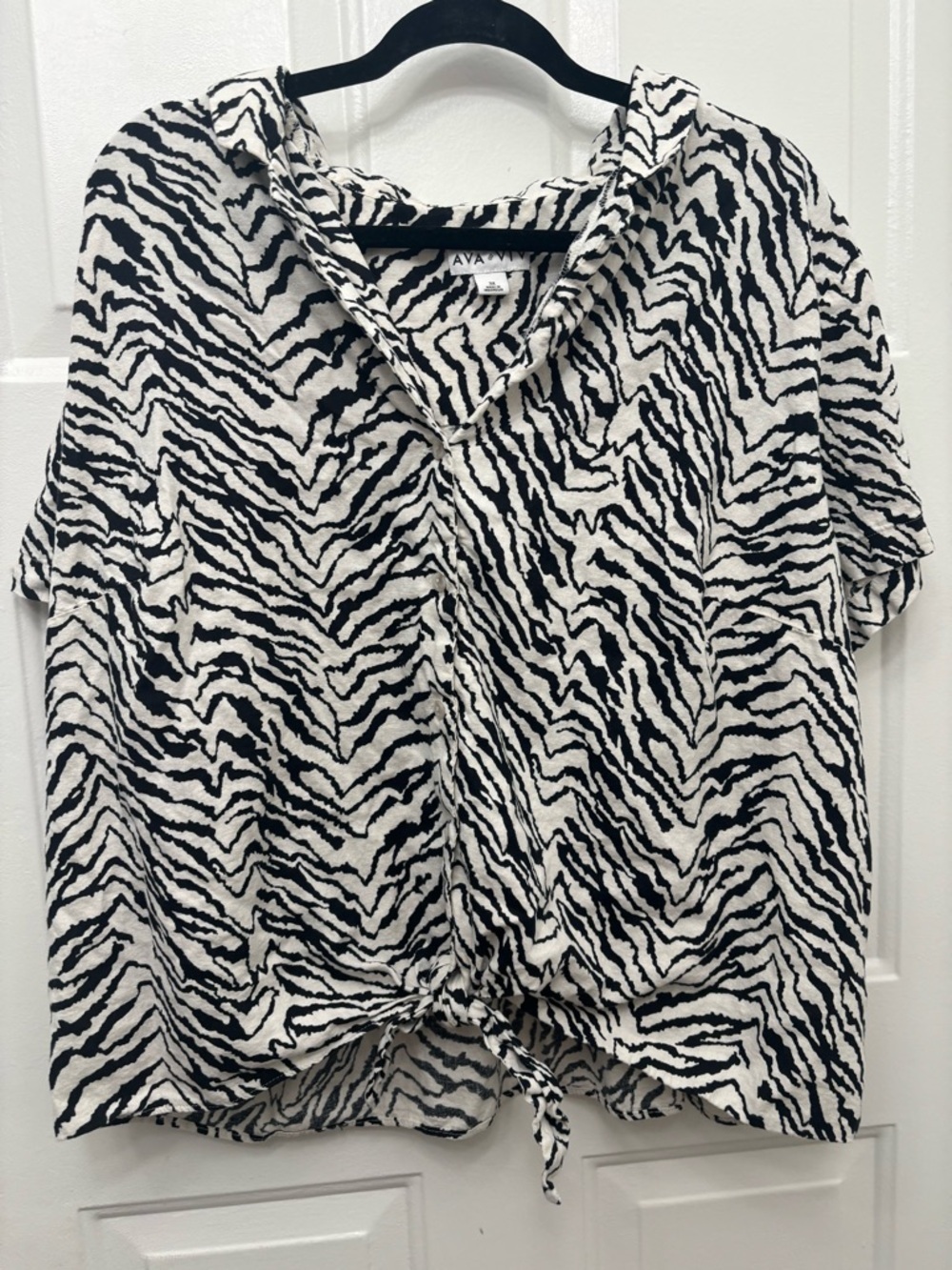 Ava & Viv Black and White Zebra Tie-Front Tunic